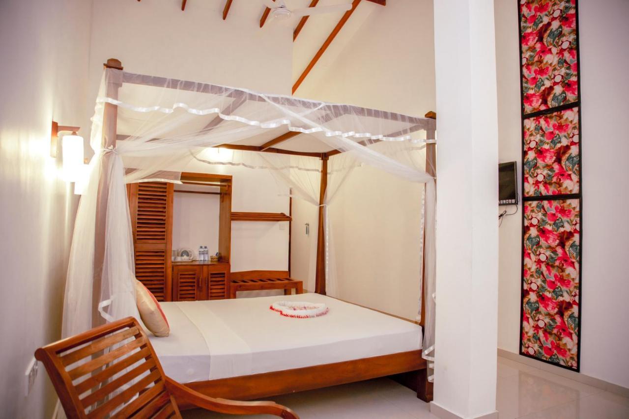 Prince Beach Hotel เบนโตตา ภายนอก รูปภาพ