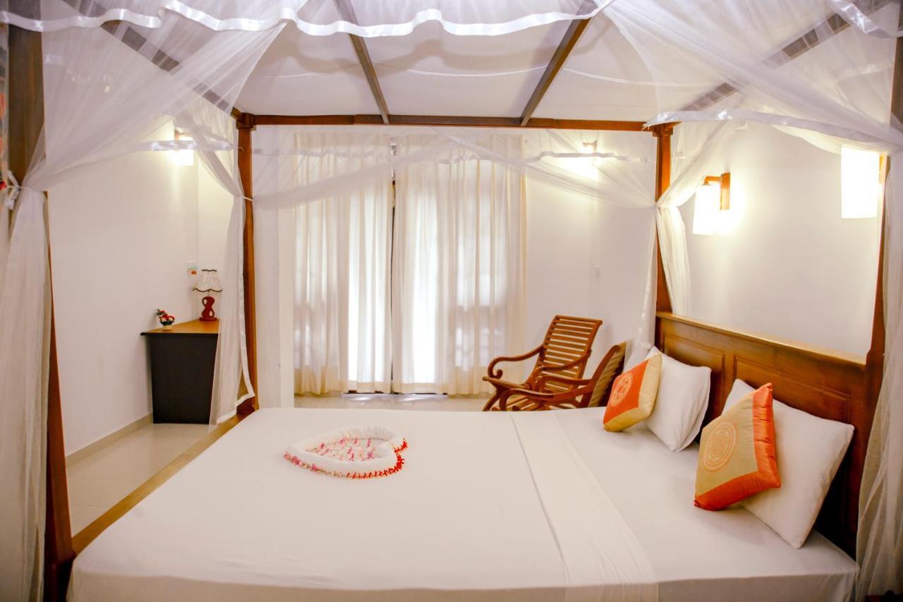 Prince Beach Hotel เบนโตตา ภายนอก รูปภาพ