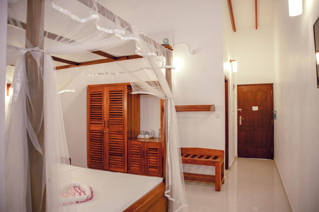 Prince Beach Hotel เบนโตตา ภายนอก รูปภาพ