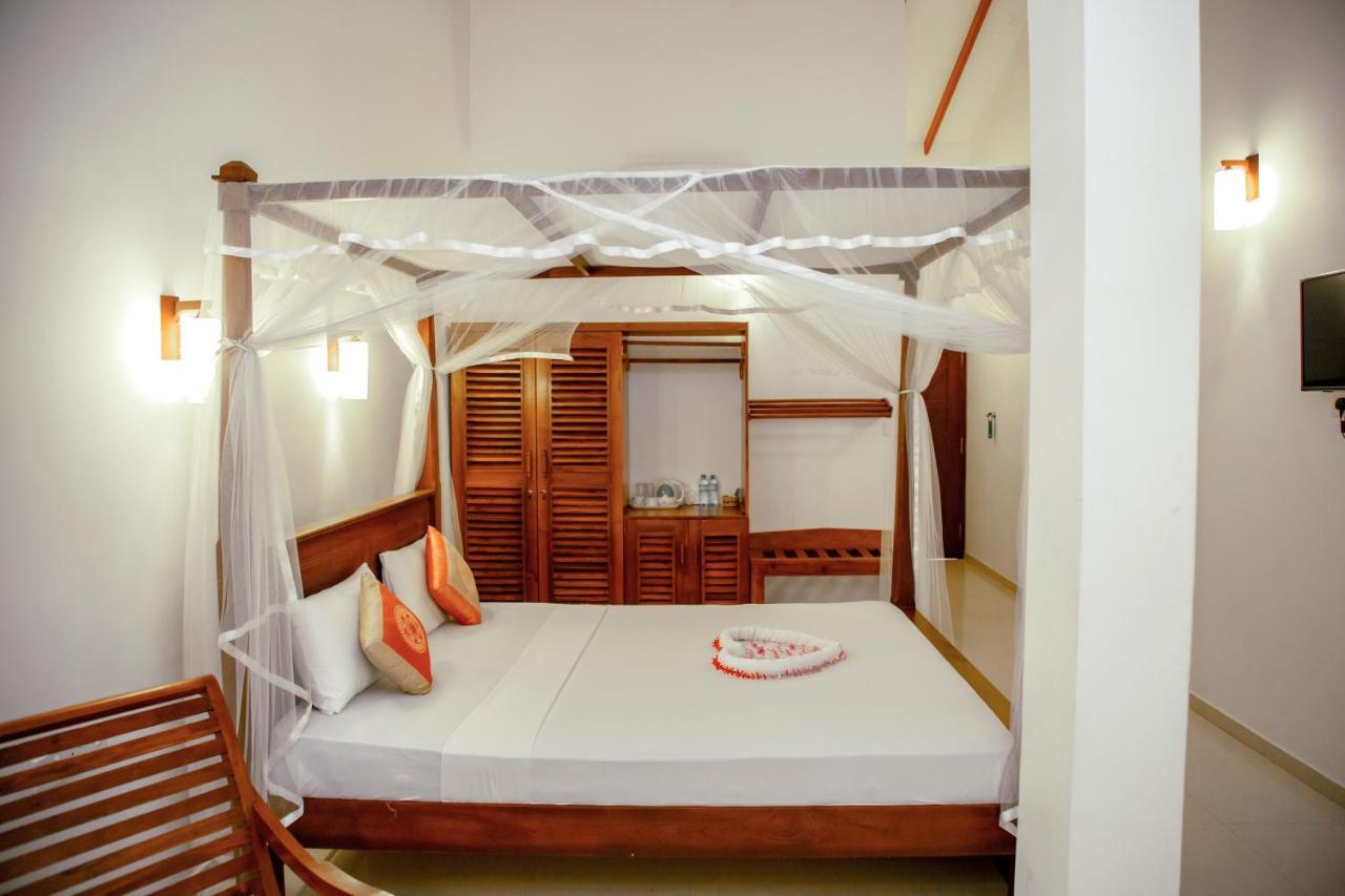 Prince Beach Hotel เบนโตตา ภายนอก รูปภาพ